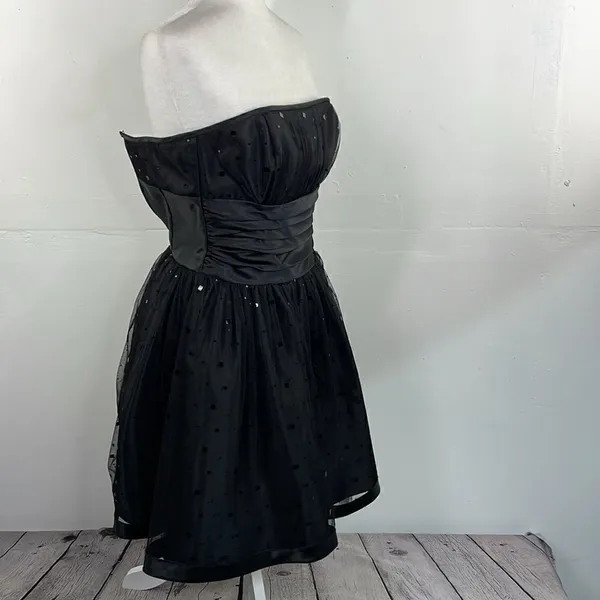Jessica McClintock For Gunne Sax Black Strapless Netted Embellished Dress 3 - Image 2