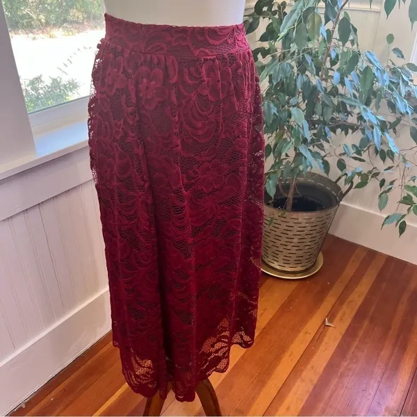Lace Midi Skirt Burgundy Floral Scalloped Hem High Waist Size Small - Image 9
