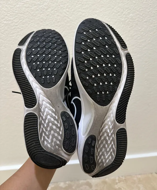 Nike Shoes - Image 7