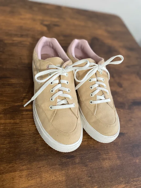 Nike Women’s Low-Top Suede Sneakers in Beige with Pink Lining - Image 2