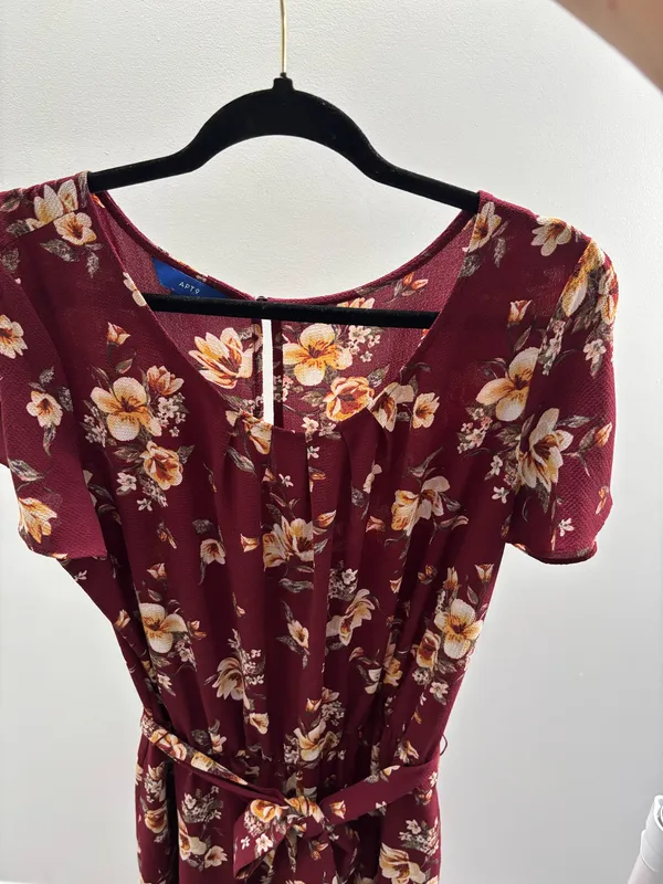 Apt. 9 Burgundy Floral Flutter Sleeve Jumpsuit with Belt - Image 4