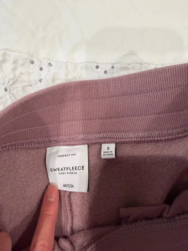 Aritzia Sweatpants TNA - Image 3