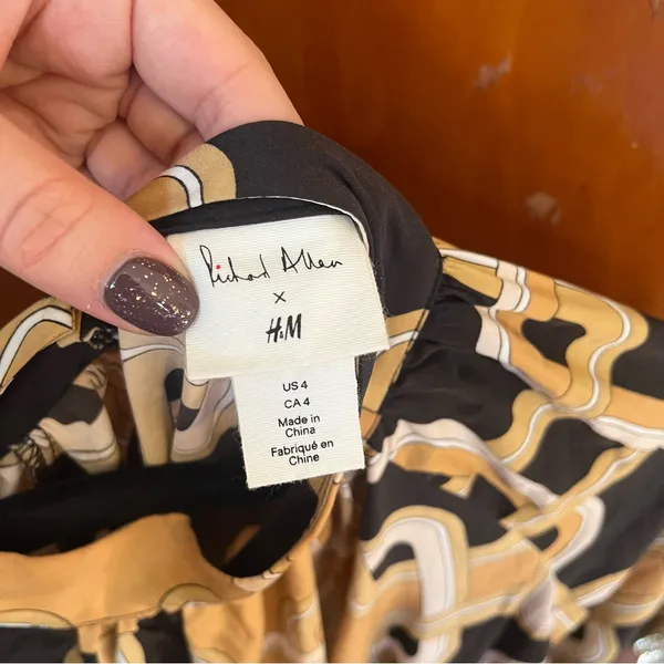 H&M Black gold and Cream Long Sleeve retro Dress - Image 4