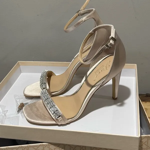 Badgley Mischka Ranya‎ sandals NIB Size 7 - Image 3