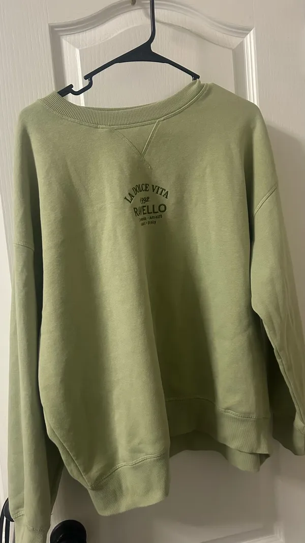 H&M green crewneck - Image 2