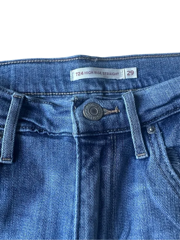Levi’s medium-wash, high-waisted distressed straight-leg jeans - Image 4