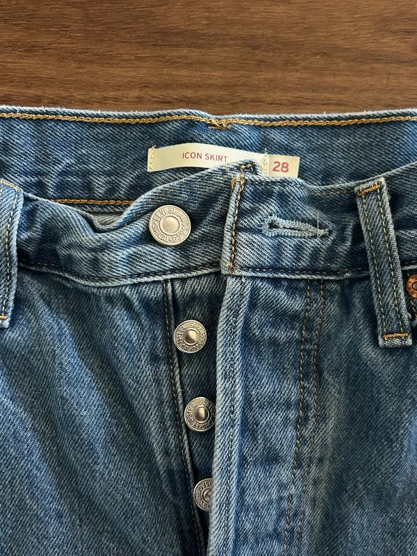 Levi’s Icon Skirt - Image 3