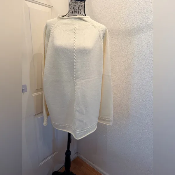 Cream Crewneck Sweater with Center Cable Detail - Image 6