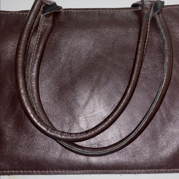 Source Unknown BROWN LEATHER VINTAGE HAND BAG DESIGN ON ONE SIDE ZIP MIDDLE POCKET INSIDE - Image 6