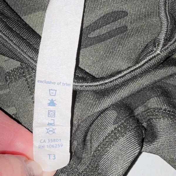 Lululemon Wren/Retro Green Camo Boogie Shorts size 2 - Image 9