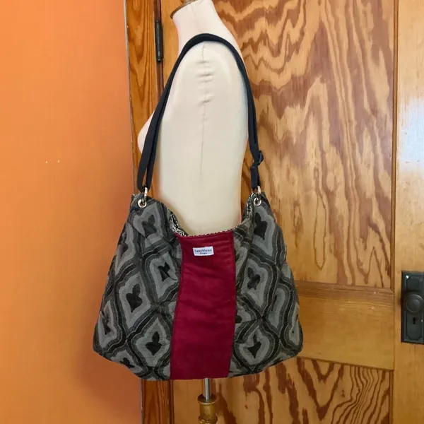 Lexi Winn Tapestry n Velvet Hobo Bag - Image 13