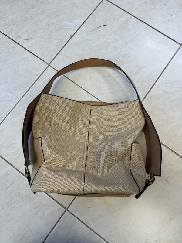 Dolce Vita tan and cream leather hobo bag with gold details - Image 2