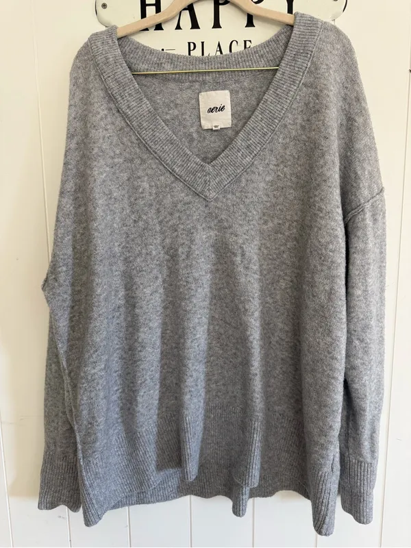 Aerie Oversized V-Neck Lightweight Sweater - Light Gray - Image 2