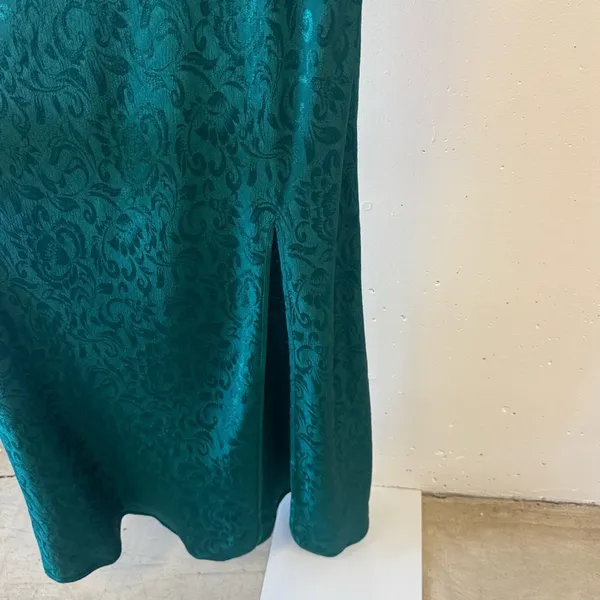 Vintage Victoria’s Secret Emerald Green Lace Sequin Midi Slip‎ Large - Image 5