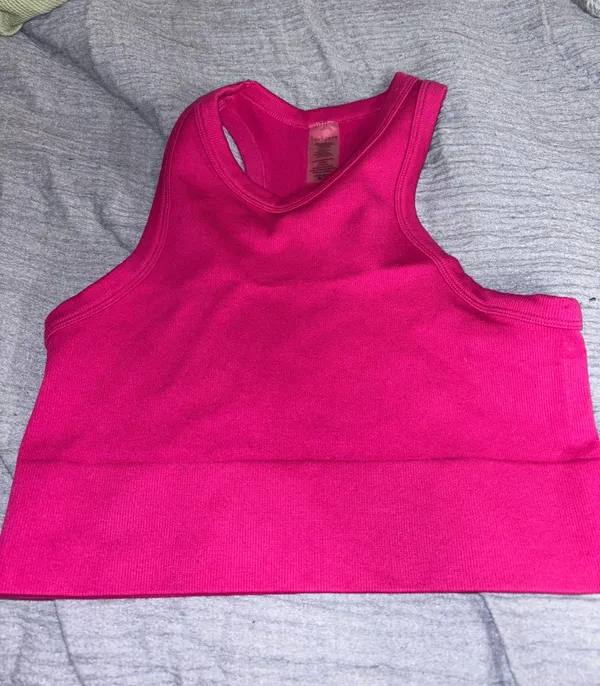 Pink Halter Croptop Size M - Image 2