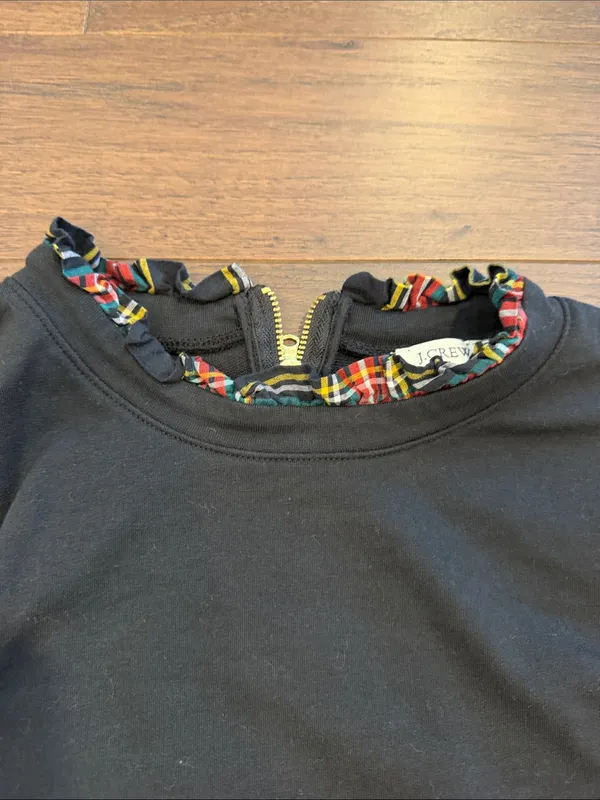 J. Crew Black Crewneck Sweater with Tartan Trim Size Medium - C67-074 - Image 3