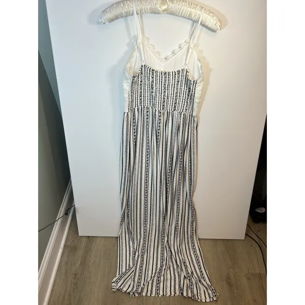 No Boundaries Juniors L White/Black Striped V-Neck Lace Smocked Maxi Dress - Image 3