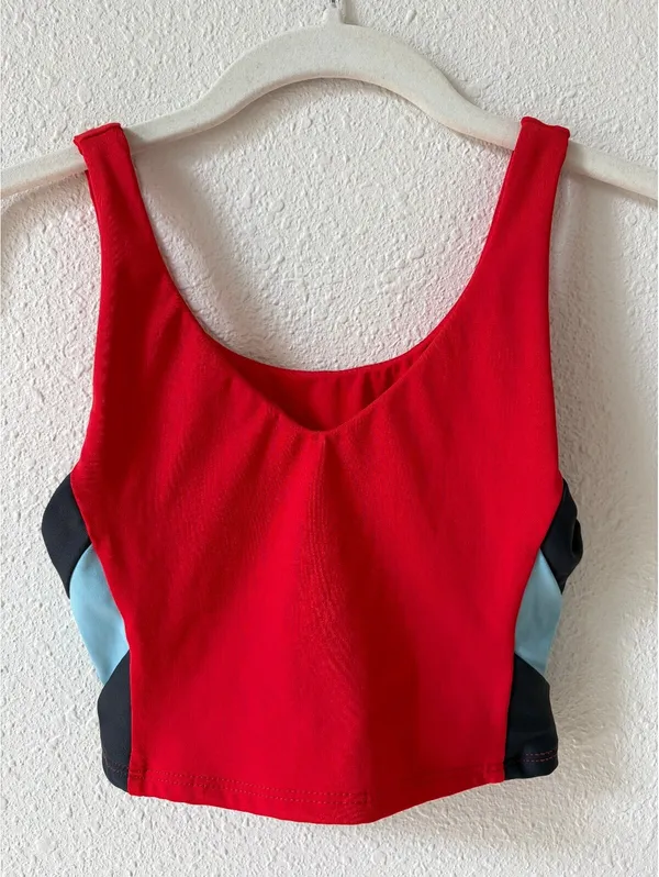 Tiger Friday Red Chevron Sports Bra Crop Top Size Adult Small Sporty Cheer Dance - Image 2