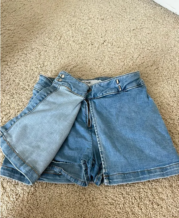 Garage Jean skirt with built in shorts  - Image 5