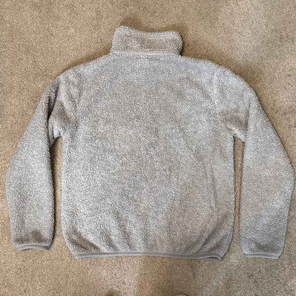 Patagonia Light Grey Quarter Zip Sherpa Pull Over Sweatshirt Size S - Image 2