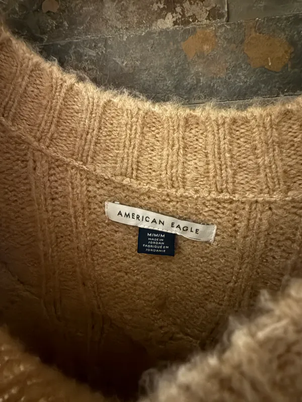 American Eagle Tan Sweater - Image 3