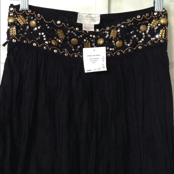 FINAL MARKDOWN Women's Raiment Fashions Beaded & Sequin skirt sml - Image 2
