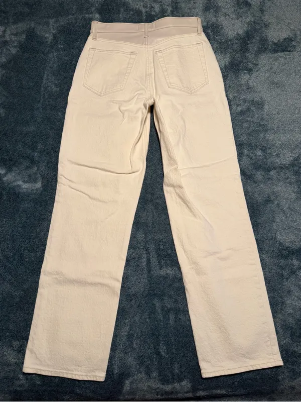 Abercrombie & Fitch The 90's Straight Ultra High Rise Off White Denim Jeans 10 - Image 6