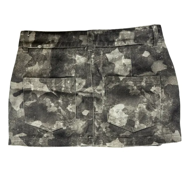 Edikted Olive Camo Micro Mini Skirt XS Cargo Utility Low Rise 12'' Length NWT - Image 3