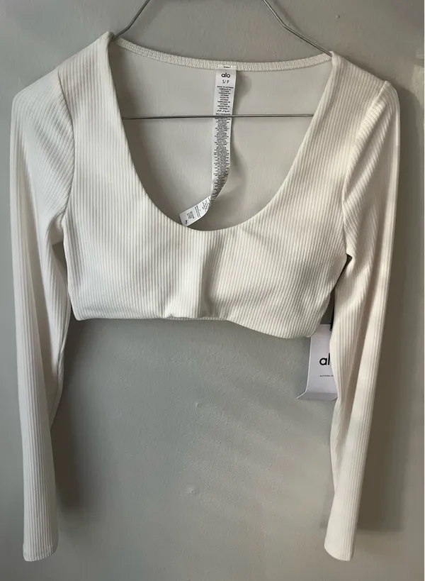 Alo Ribbed Defined Long Sleeve Bra - Image 2