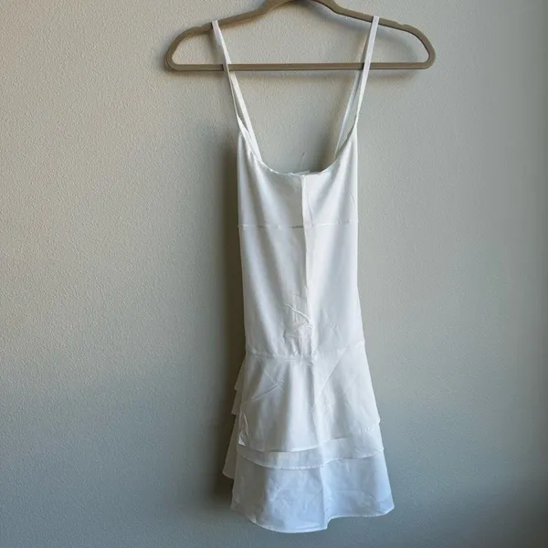 NWT Aerie Maggie White Ruffle Athletic Tennis Dress Built In Shorts Size Small - Image 3