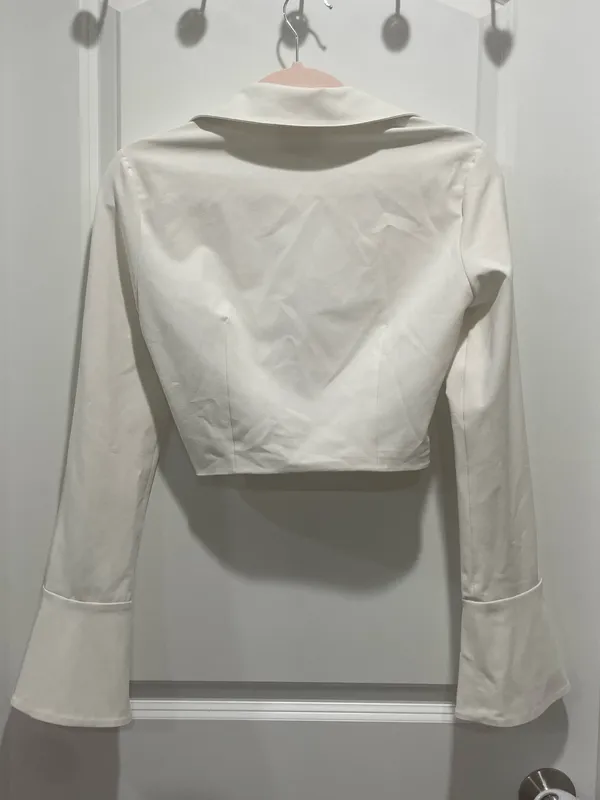 Cinq a Sept Cropped McKenna Twist Front Top Size XS in Ivory - Image 7