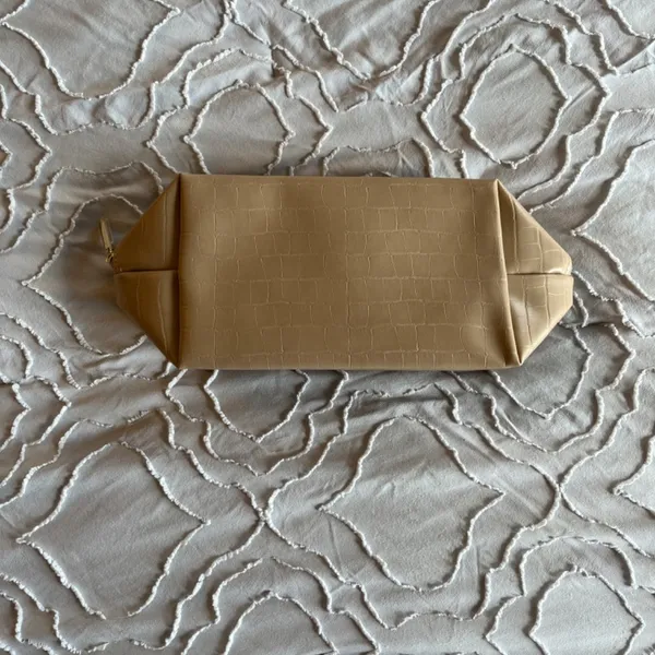 NIB/NWT Ulta Faux Crocodile Leather Makeup Bag - Image 3