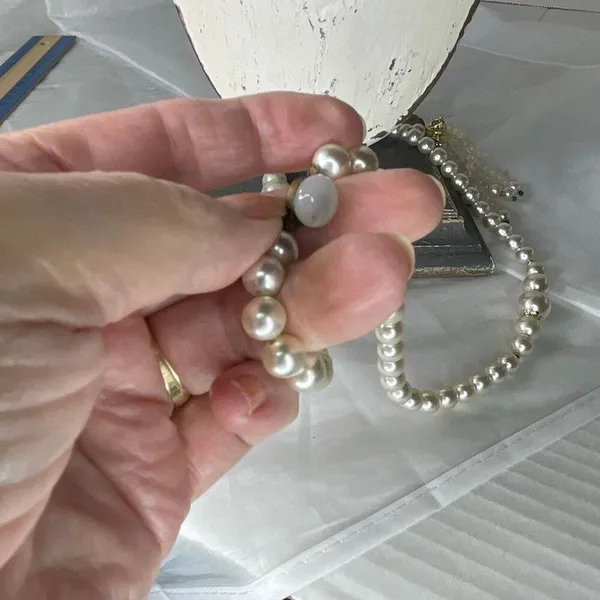 Vintage faux glass pearls 24” & beaded tassel. - Image 4