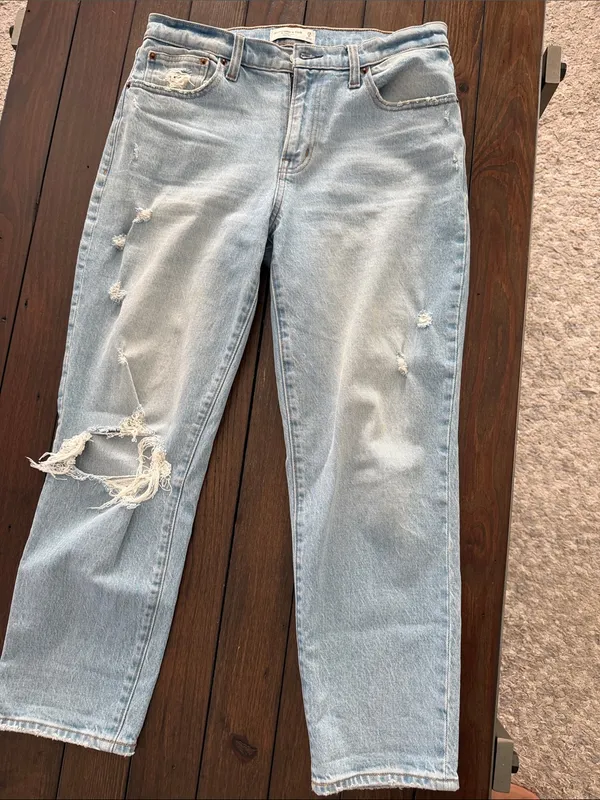 Abercrombie & Fitch The Boyfriend Mid Rise Jeans Women’s Size 8 Blue Denim - Image 2