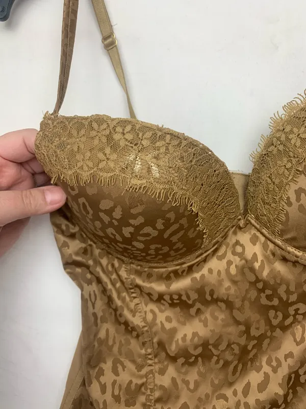 Intimissi size 36 C new Leopard Print Satin Bustier Camisole Garter Straps gold - Image 4
