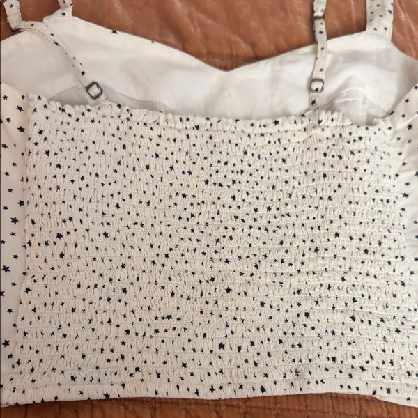 Abercrombie and Fitch Star Print Spaghetti Strap Crop Top sz S - Image 4