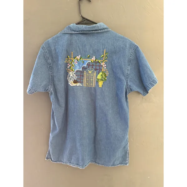 Effeci Vintage Sm Blue Denim Embroidered Garden Short Sleeve Button Down Shirt - Image 3