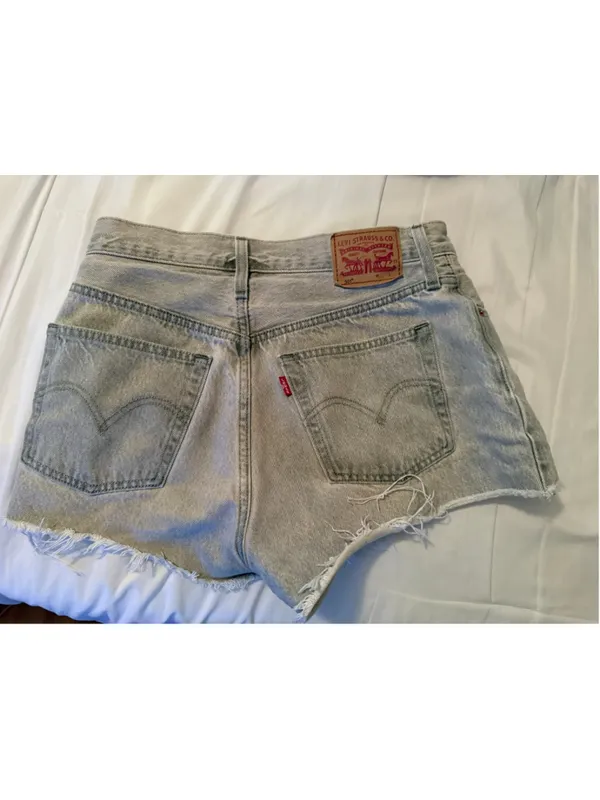 Women's Levi's 501 Jean Shorts Grey Size 27 - Image 7