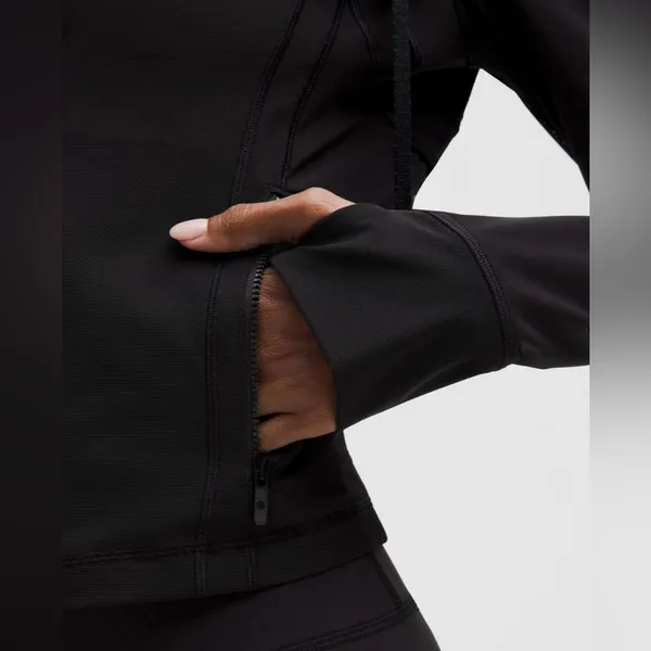Lululemon NWT Define Cropped Hoodie Mesh Jacket Black Size 4 - Image 4