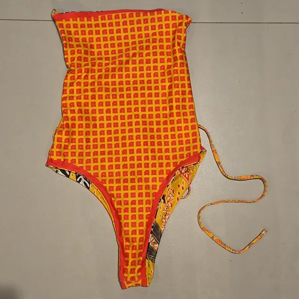 NWT! Agua Bendita Kali Lula Yellow Reversible One Piece Swimsuit - Image 7