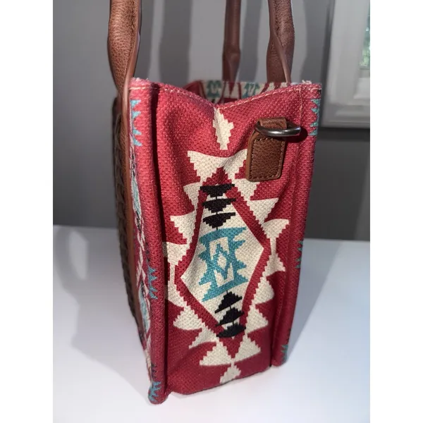 Wrangler Southwestern Aztec‎ Crossbody Tote Women's Western Bag Burgundy L - Image 3