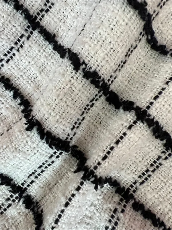 Zara Tweed White and Black Windowpane High-Waist Shorts - Image 5