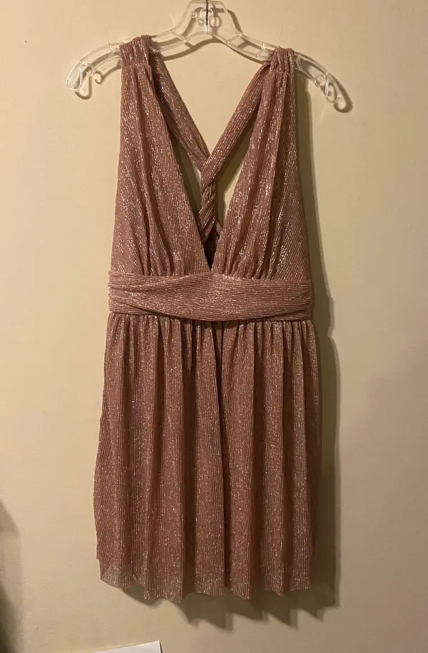 Lulus Metallic stripe twist back cocktail dress size large - Image 3
