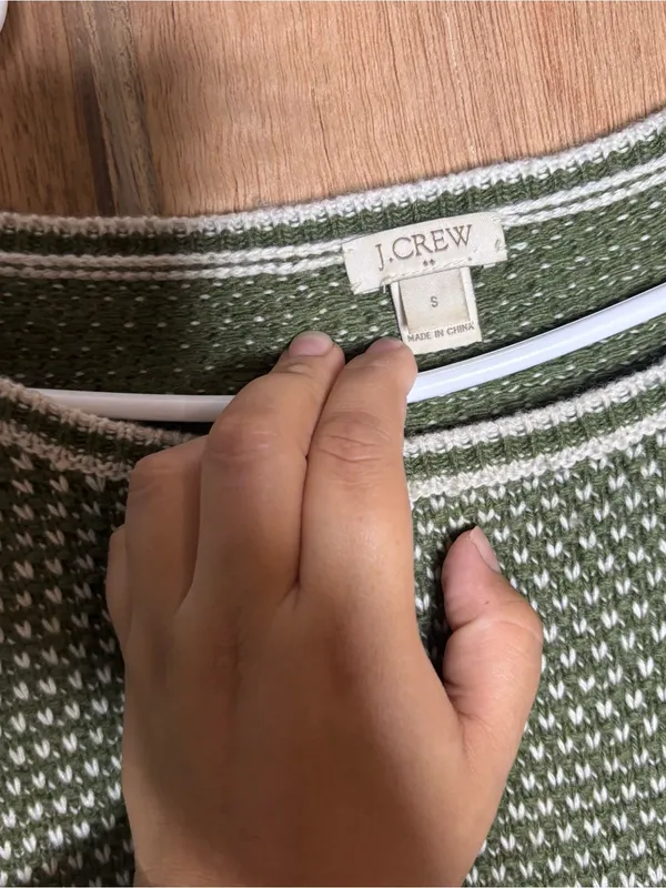 J. Crew Olive and Cream Textured Crewneck Sweater size S - Image 2