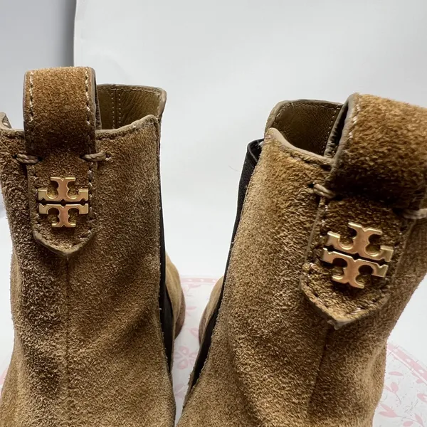 Tory Burch Chelsea Boots Women 10.5 Tan Suede Leather Square Toe Block Heel Pull - Image 9