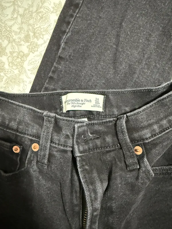 Black jeans - Image 2