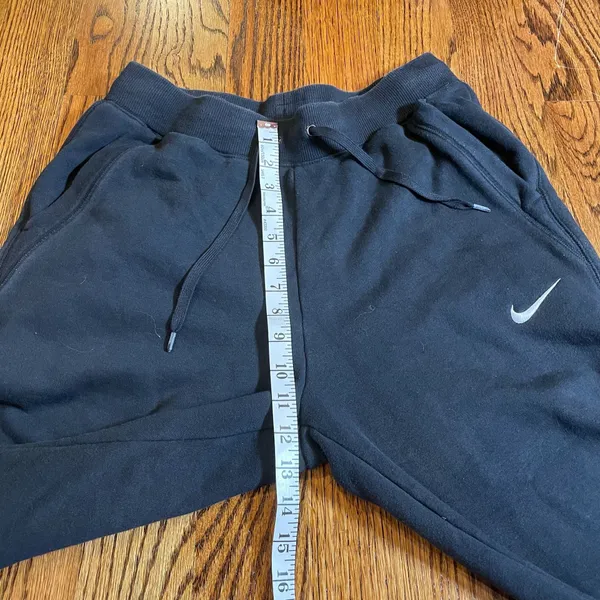 Nike Women's Fleece Wide Leg Black Sweatpants (flawed) - Image 5