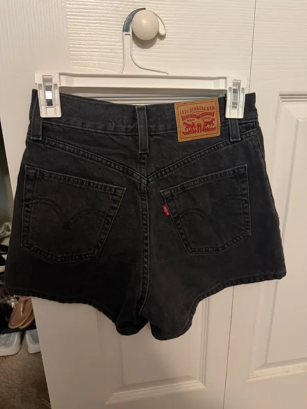 Levi’s Shorts - Image 2