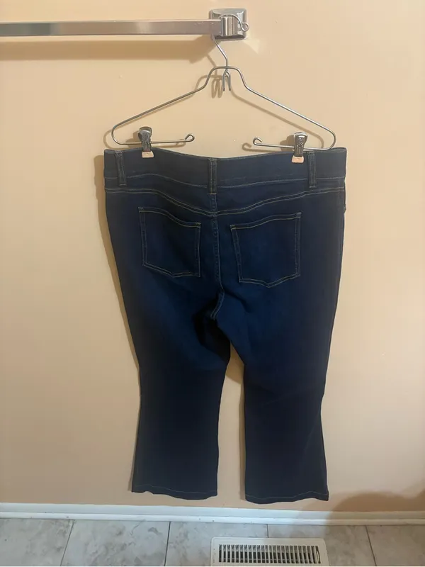 Spanx Midnight Shade Pull-On Flare Jeans XL - Image 5