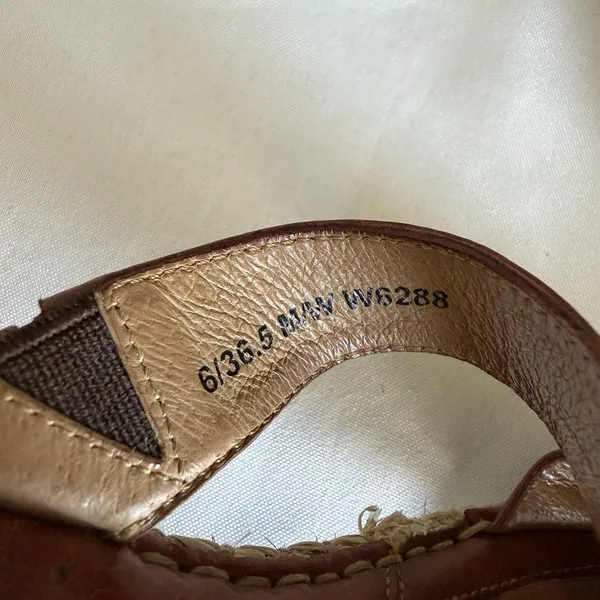 Born Brown Leather Woven Espridrille Wedge‎ Platform Sandal Women 6 US. 36.5 EU - Image 6